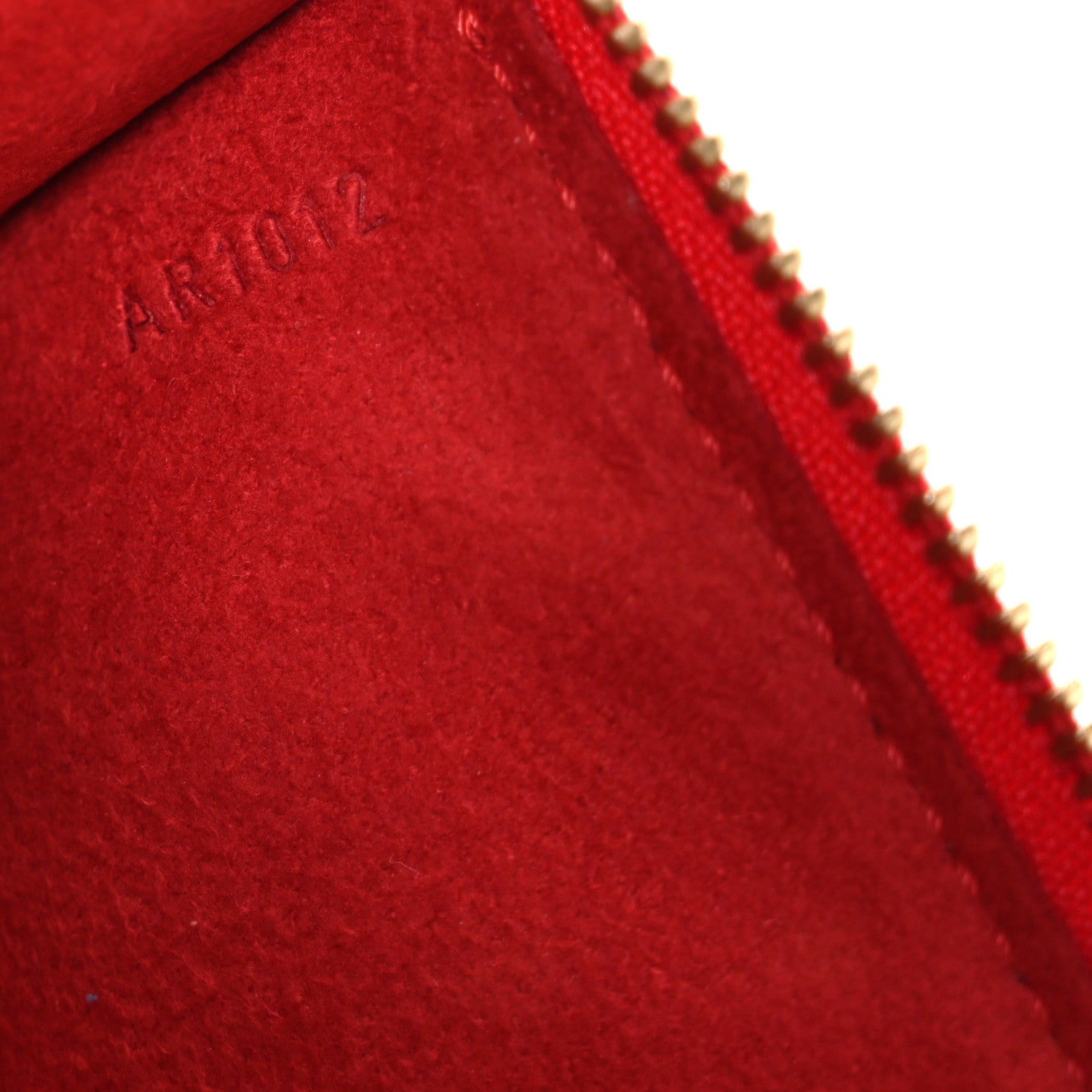 Epi Pochette Accessories 24 Castillan Red