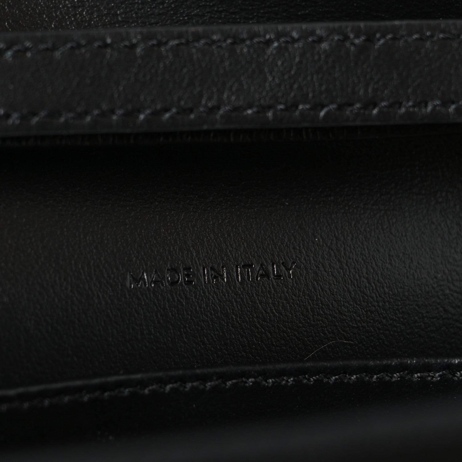Shiny Calfskin Triomphe Margo Wallet on Chain Black