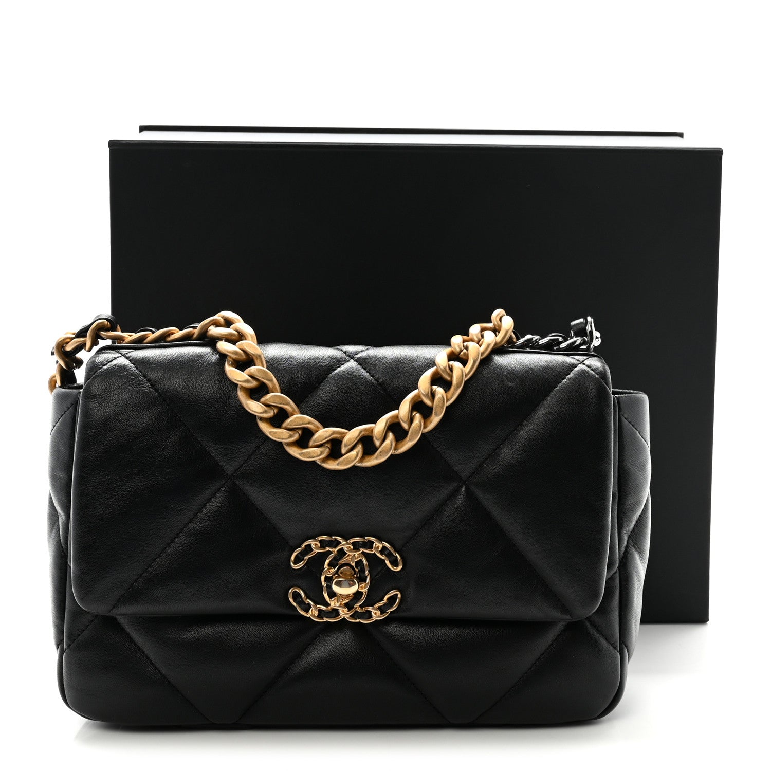 Lambskin Quilted Medium CHNL 19 Flap Black