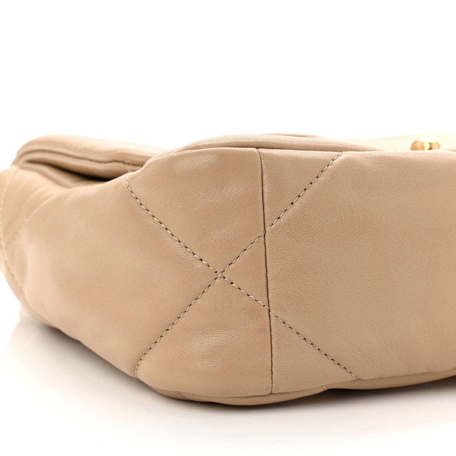 Lambskin Quilted Medium CHNL 19 Flap Dark Beige
