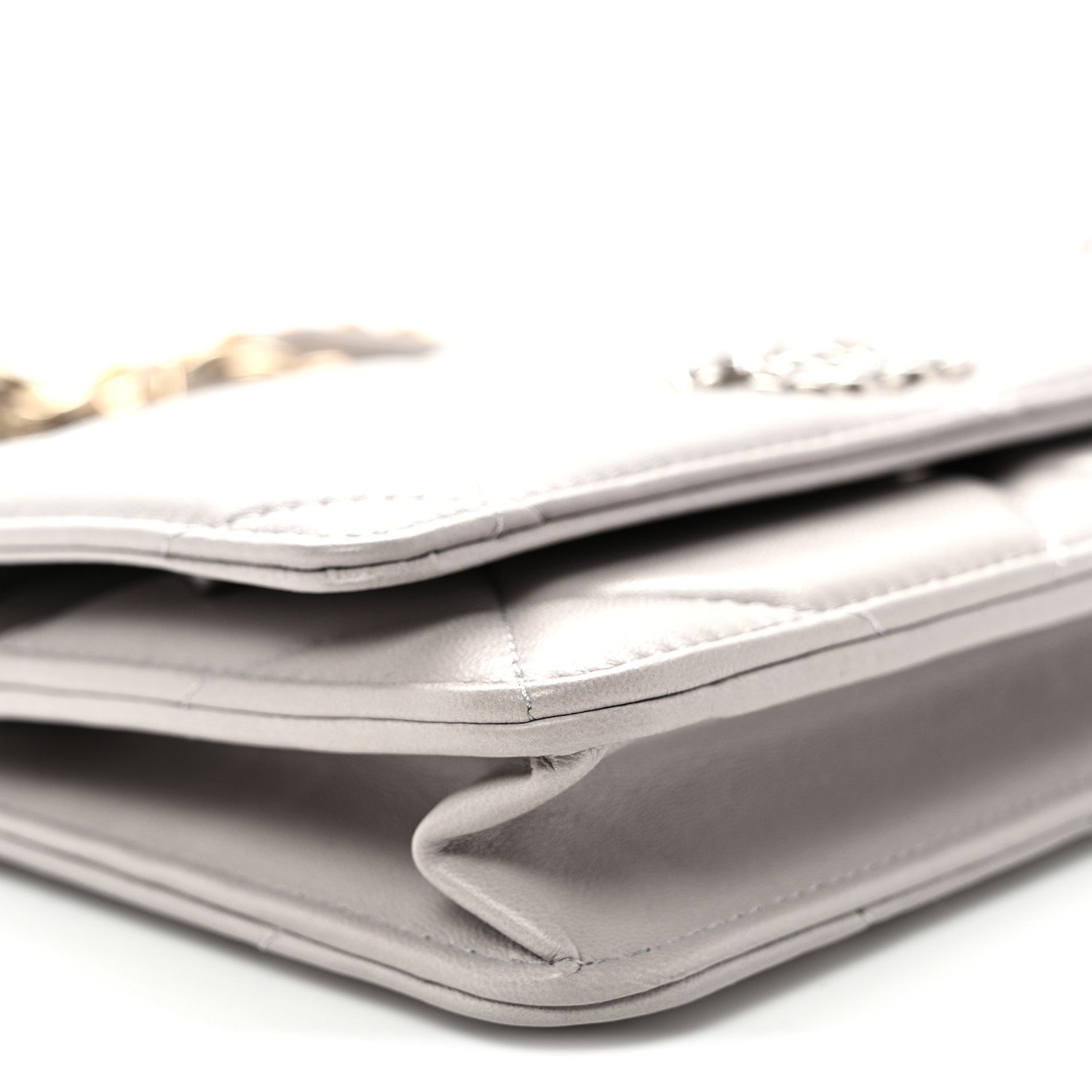 Lambskin Quilted CHNL 19 Wallet On Chain WOC Grey