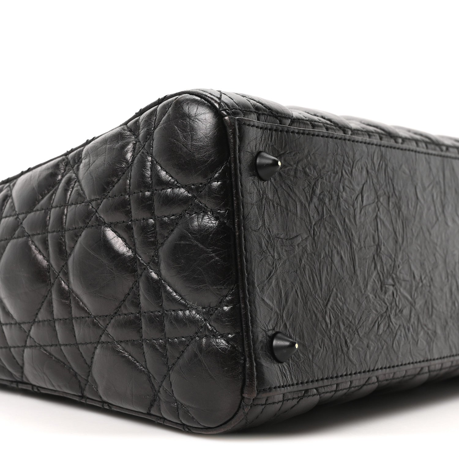 Crinkled Calfskin Cannage Medium Lady D1OR Black