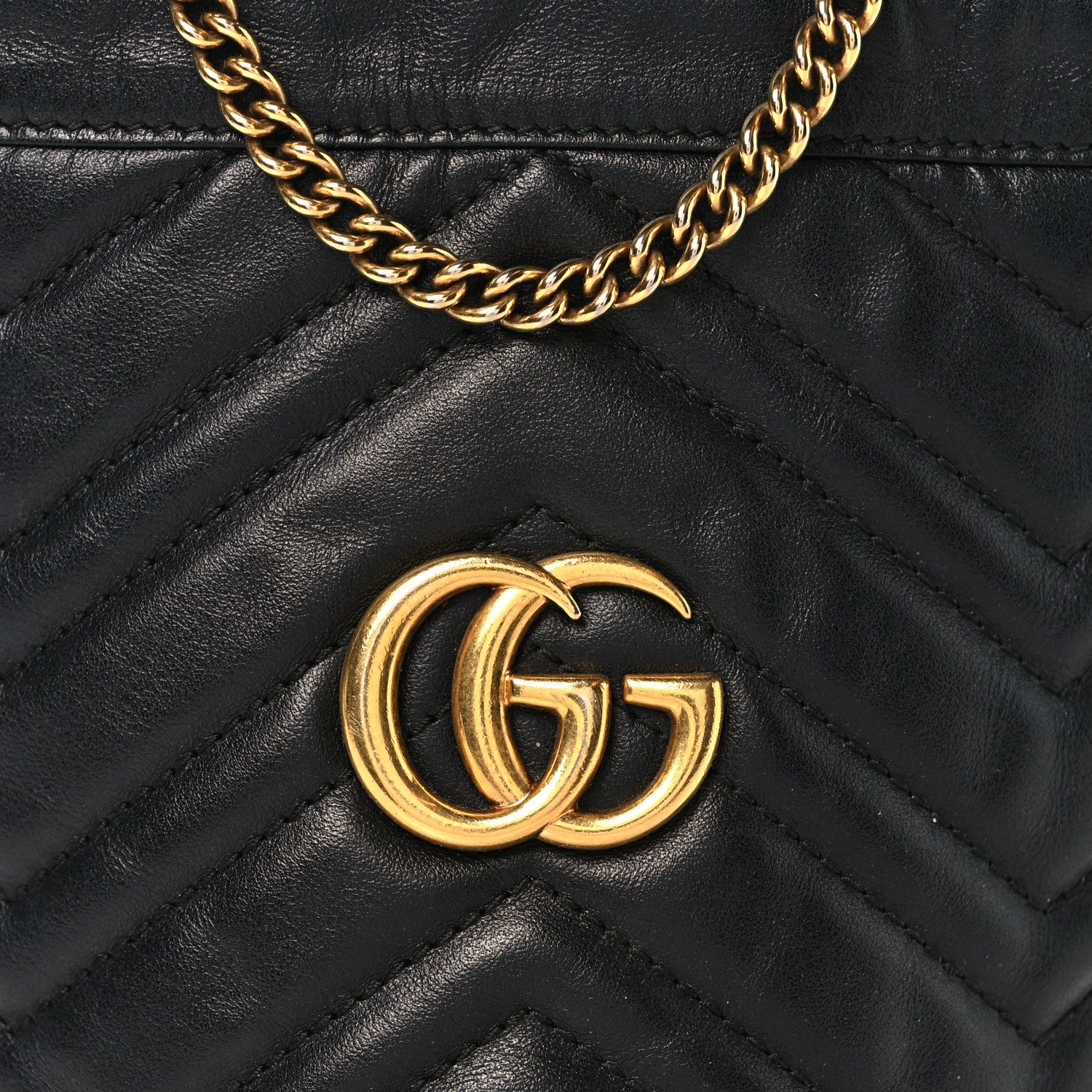 Calfskin Matelasse Mini GG Marmont 2.0 Bucket Bag Black