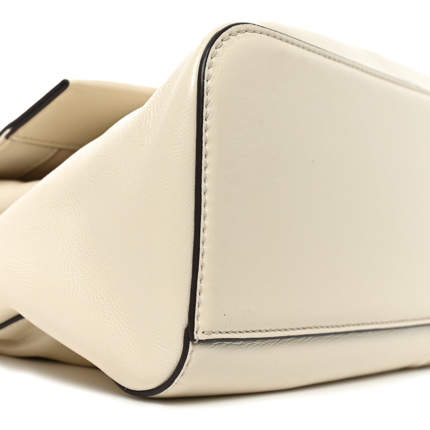 Calfskin The Cristina Messenger Ivory