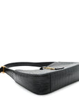 Calfskin Crocodile Embossed LE 5 A 7 Hobo Black