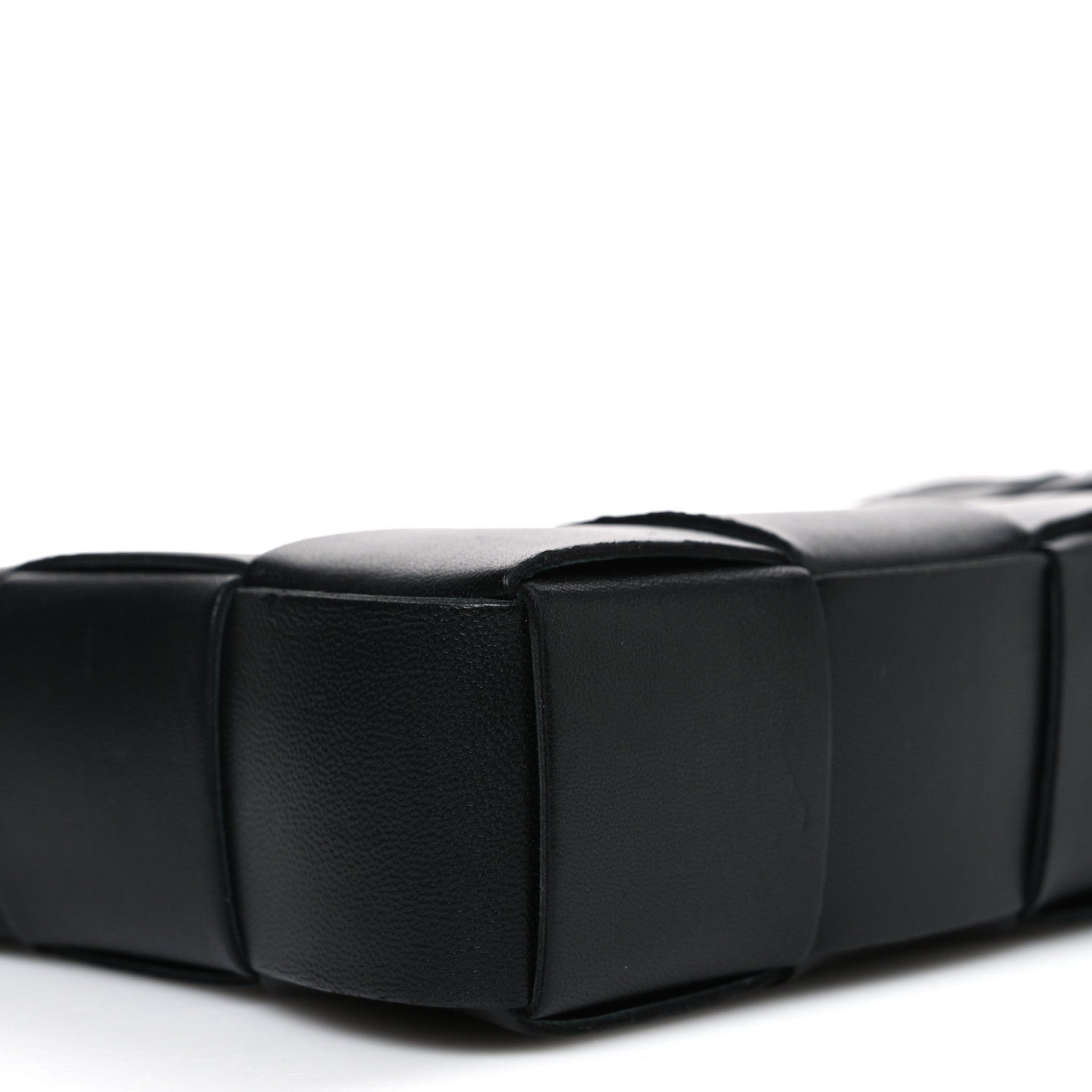 Calfskin Maxi Intrecciato Cassette Pouch On Strap Black