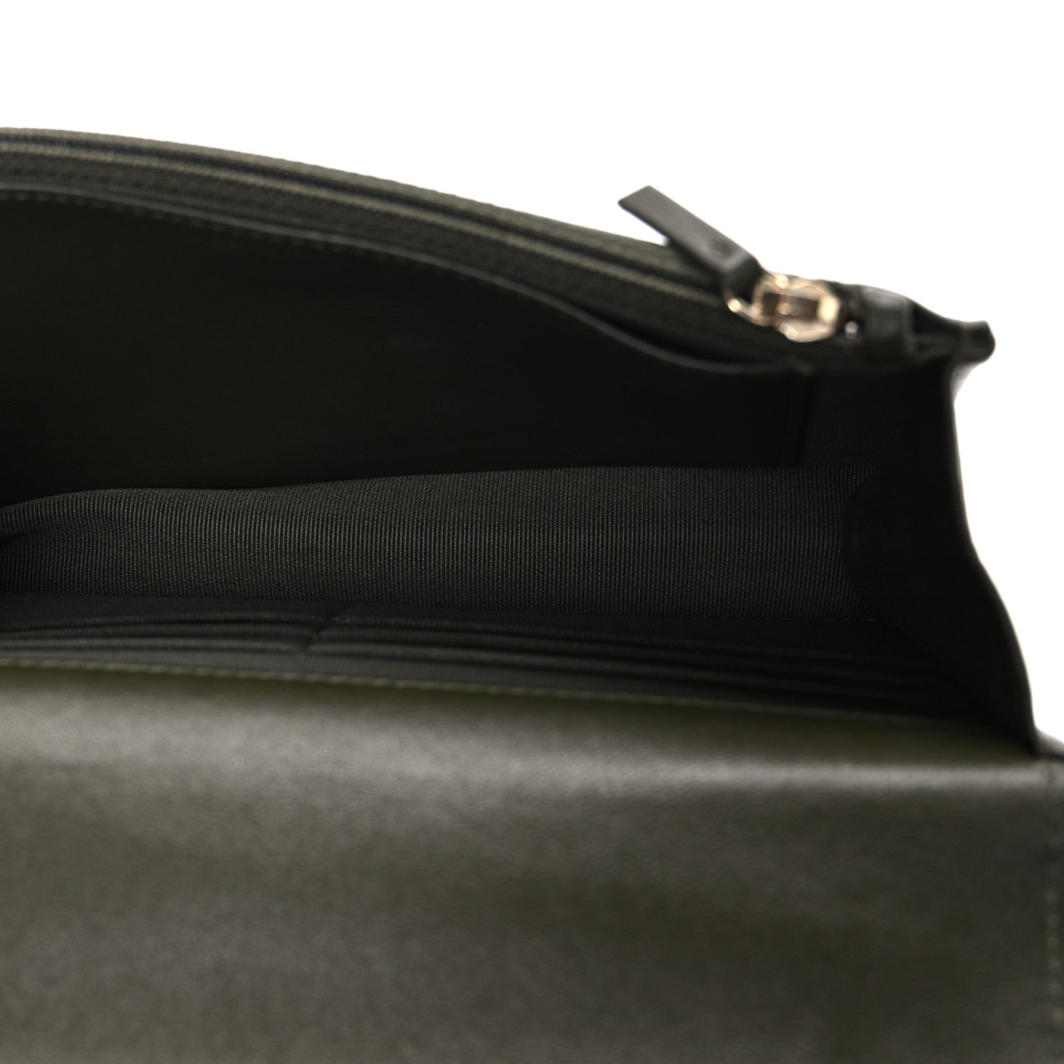 Lambskin Quilted CHNL 19 Wallet On Chain WOC Dark Green