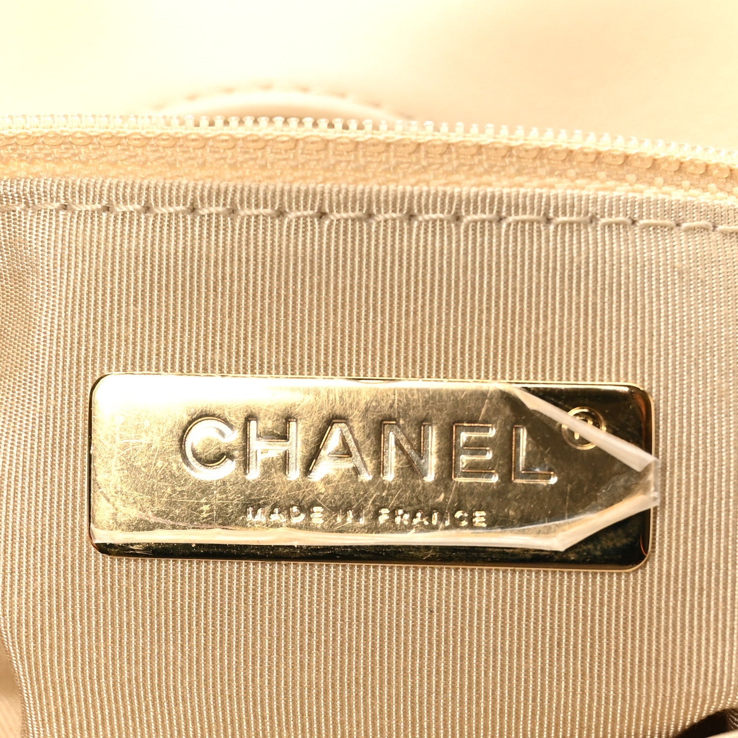 Lambskin Quilted Medium CHNL 19 Flap Beige