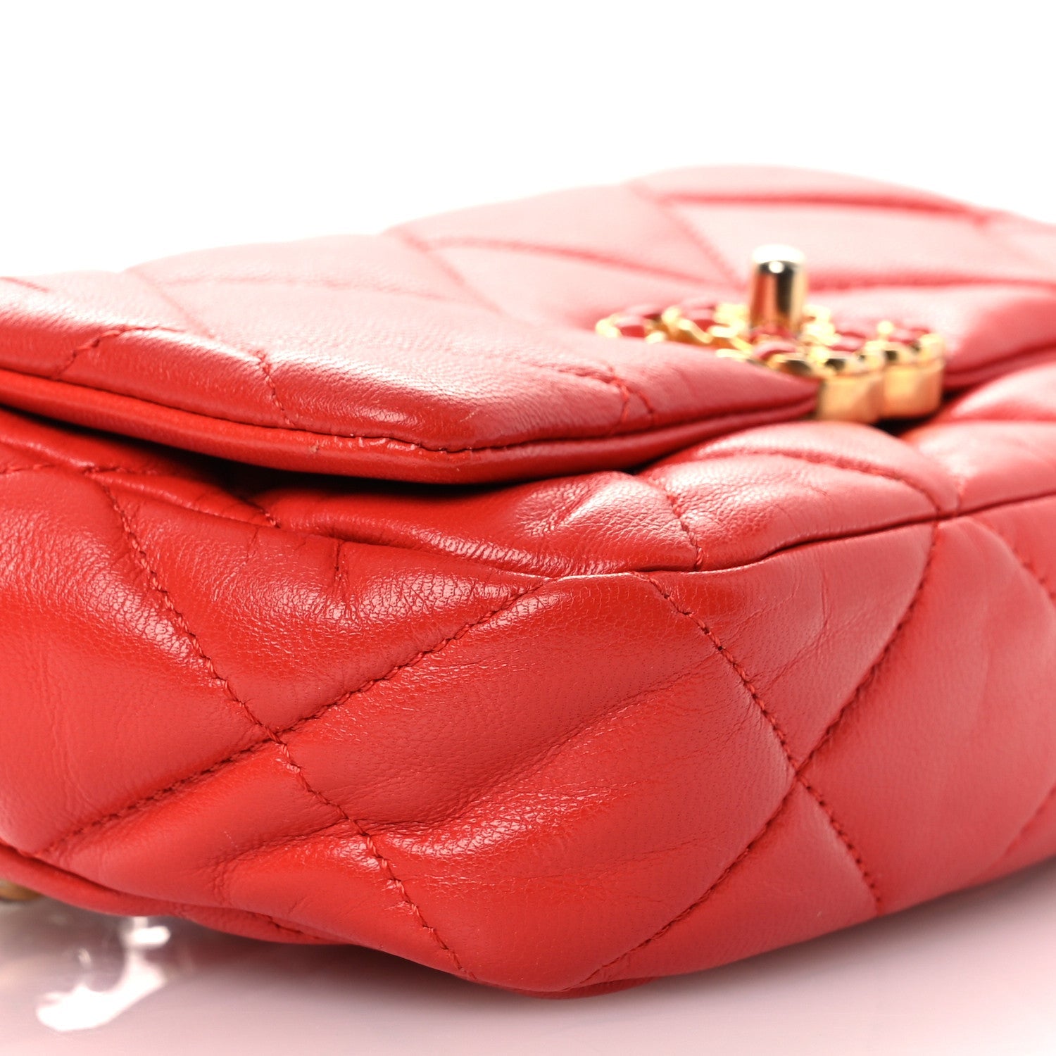 Lambskin Quilted CHNL 19 Waist Bag Red