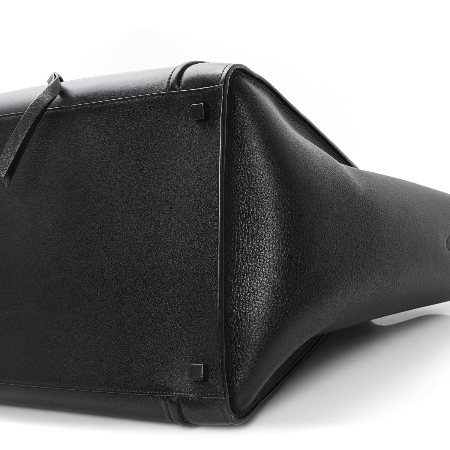 Grained Calfskin Medium Phantom Luggage Black