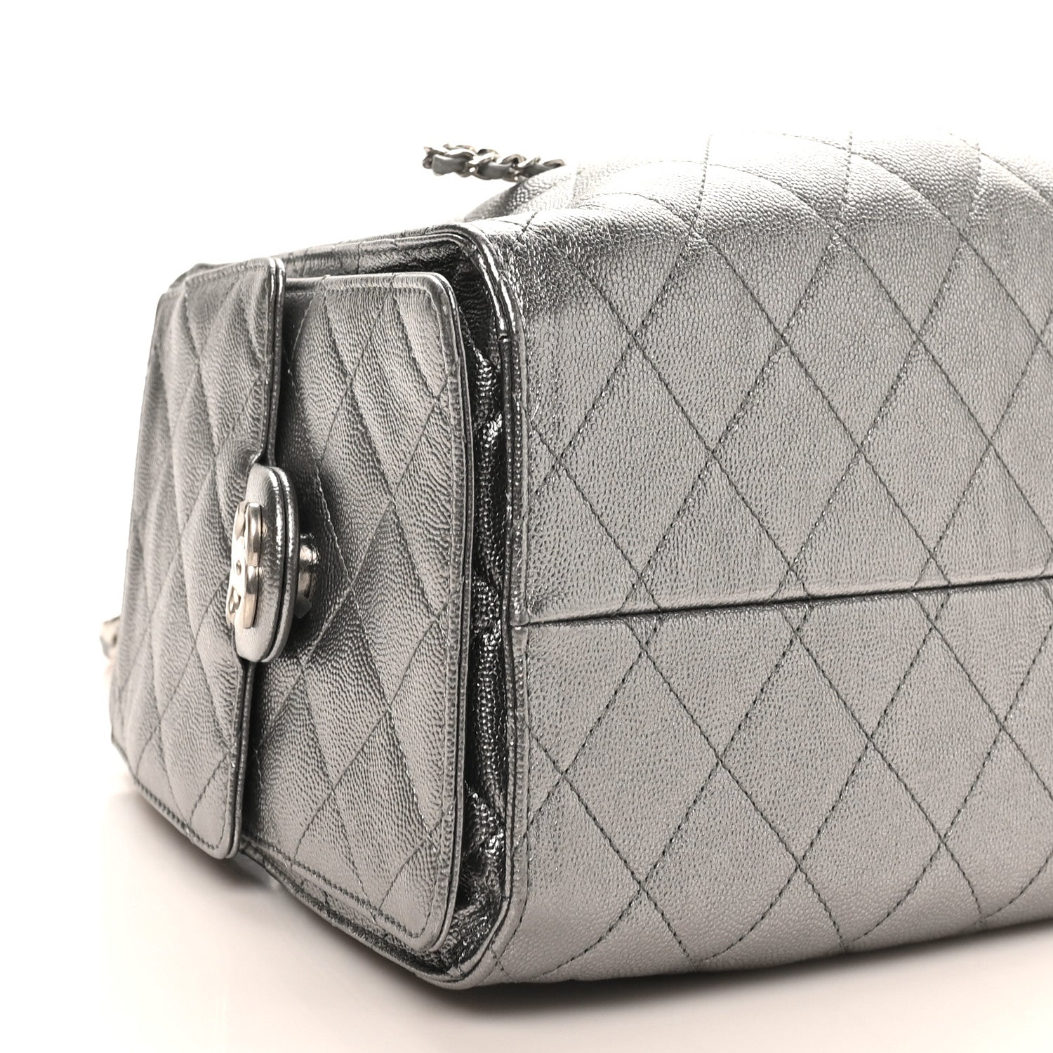 Metallic Caviar Quilted Small CHNL 25 Handbag Silver