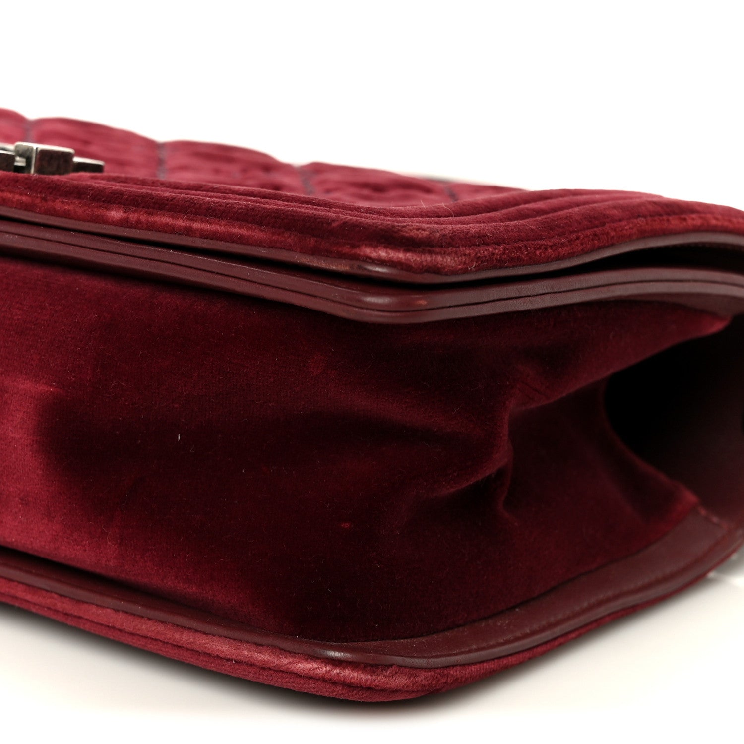 Velvet Tweed Quilted Medium Boy Flap Burgundy