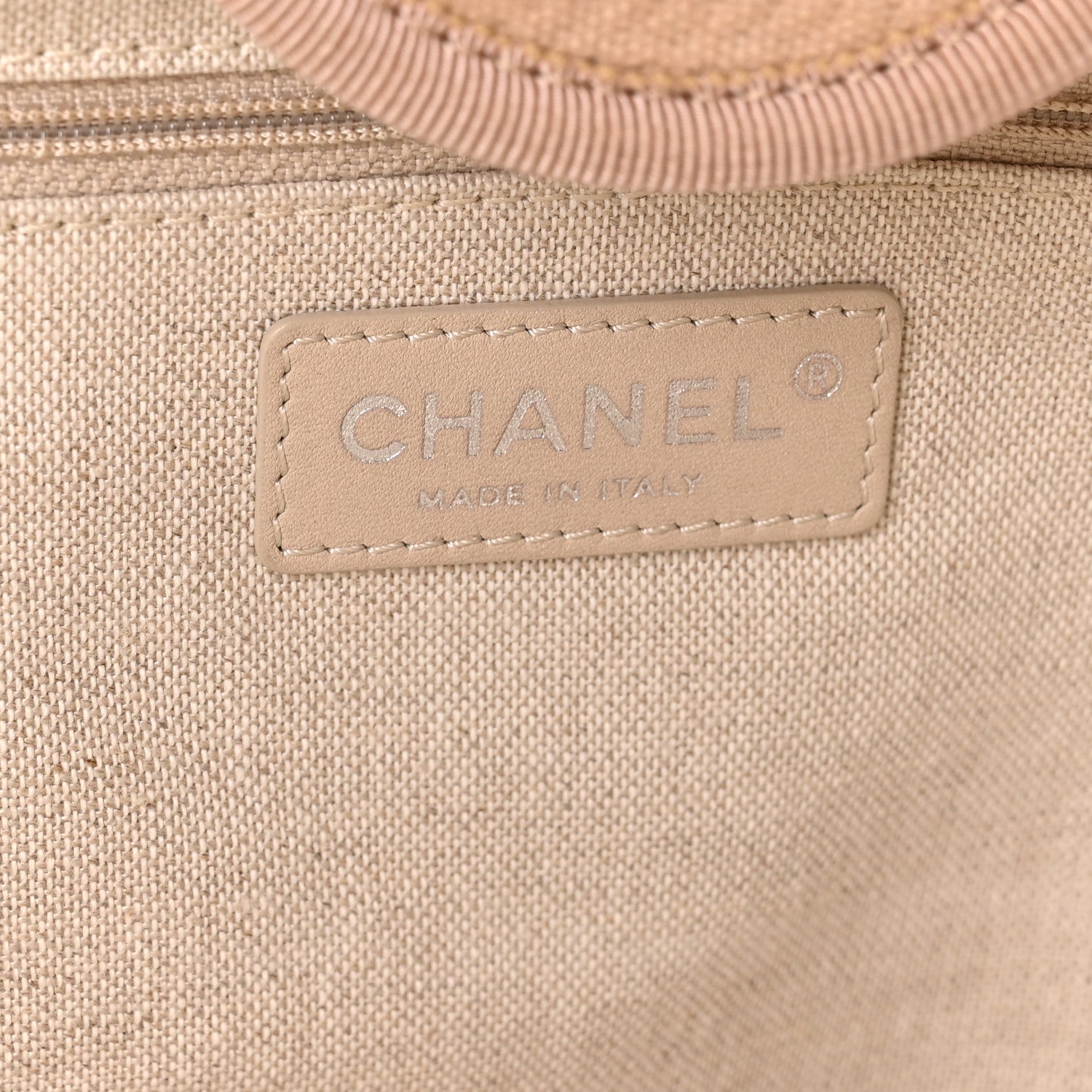 Mixed Fibers Medium Deauville Tote Beige