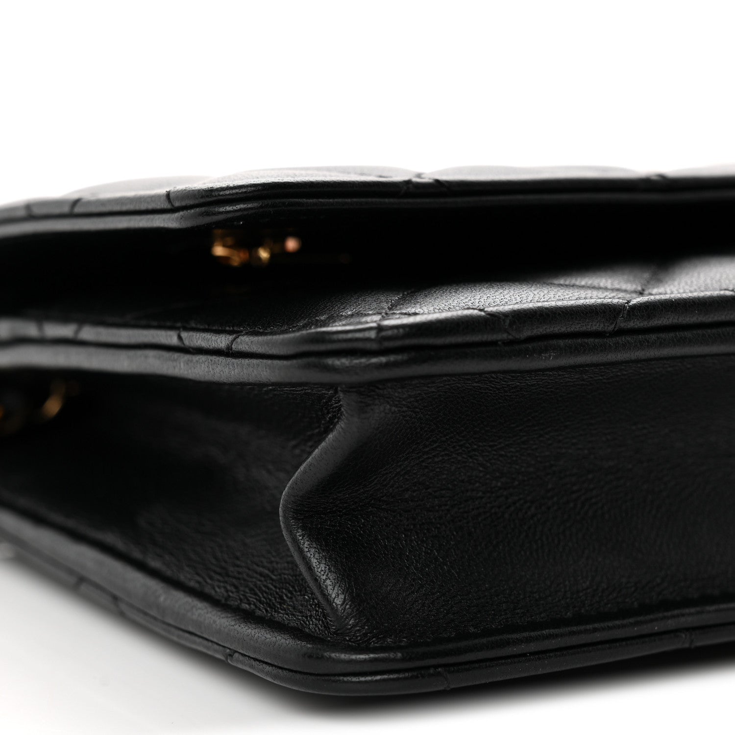 Lambskin Quilted Wallet On Chain WOC Black