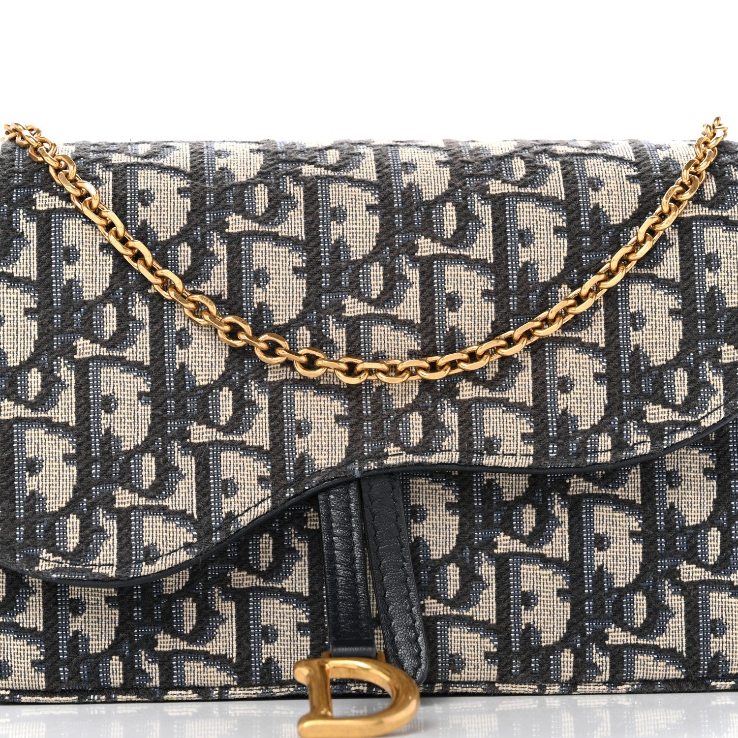 Oblique Saddle Chain Pouch Blue