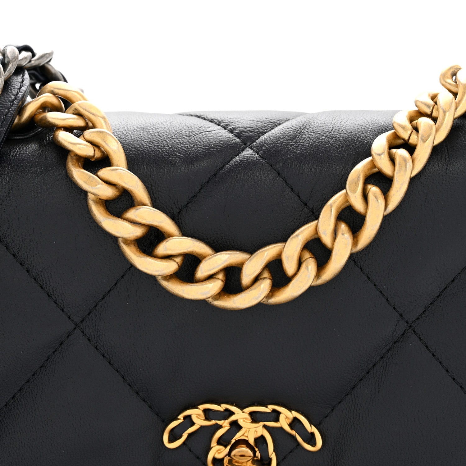 Goatskin Quilted Medium CHNL 19 Flap Navy Blue