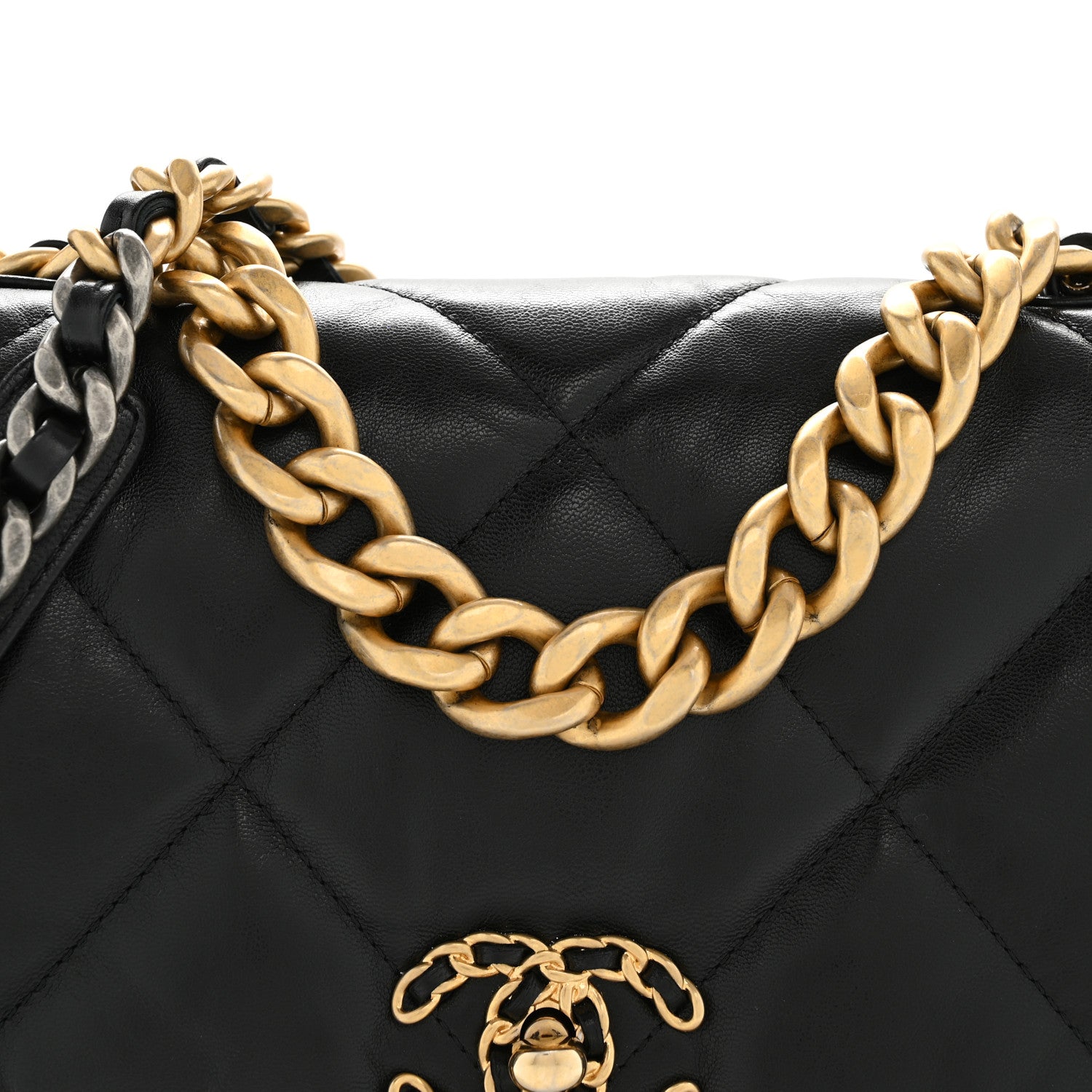 Shiny Goatskin Quilted Large CHNL 19 Flap Black