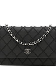Calfskin Whipstitch Wallet On Chain WOC Black
