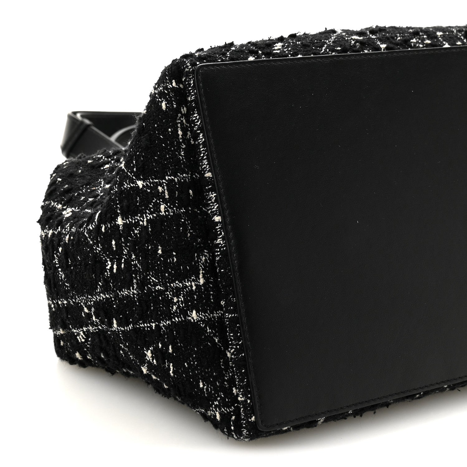 Calfskin Tweed Cannage Medium Toujours Black White