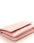 Caviar Quilted Wallet on Chain WOC Light Pink
