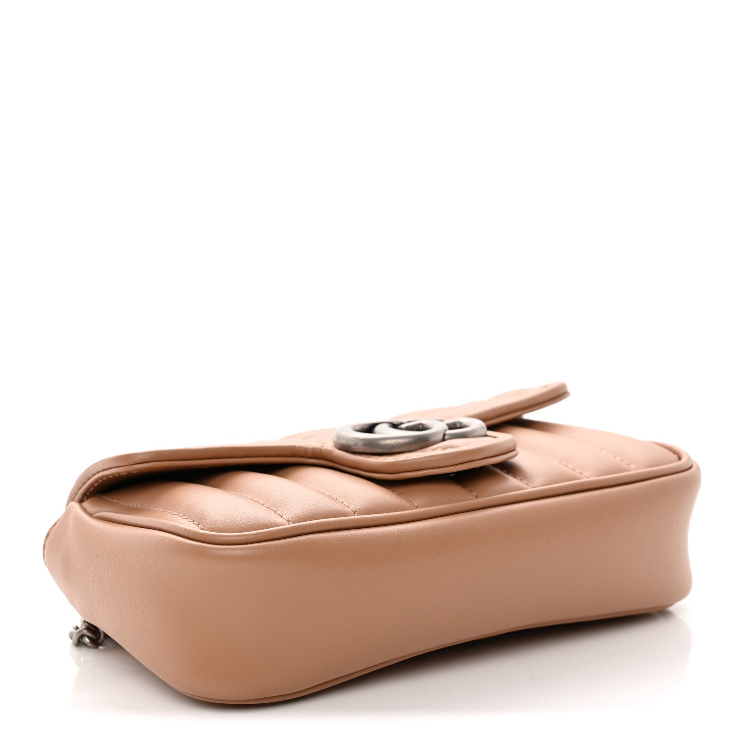 Calfskin Matelasse Aria Super Mini GG Marmont Shoulder Bag Camelia