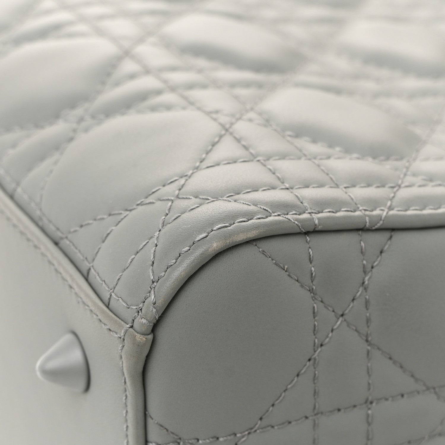 Ultra Matte Calfskin Cannage Medium Lady D1OR Grey Stone
