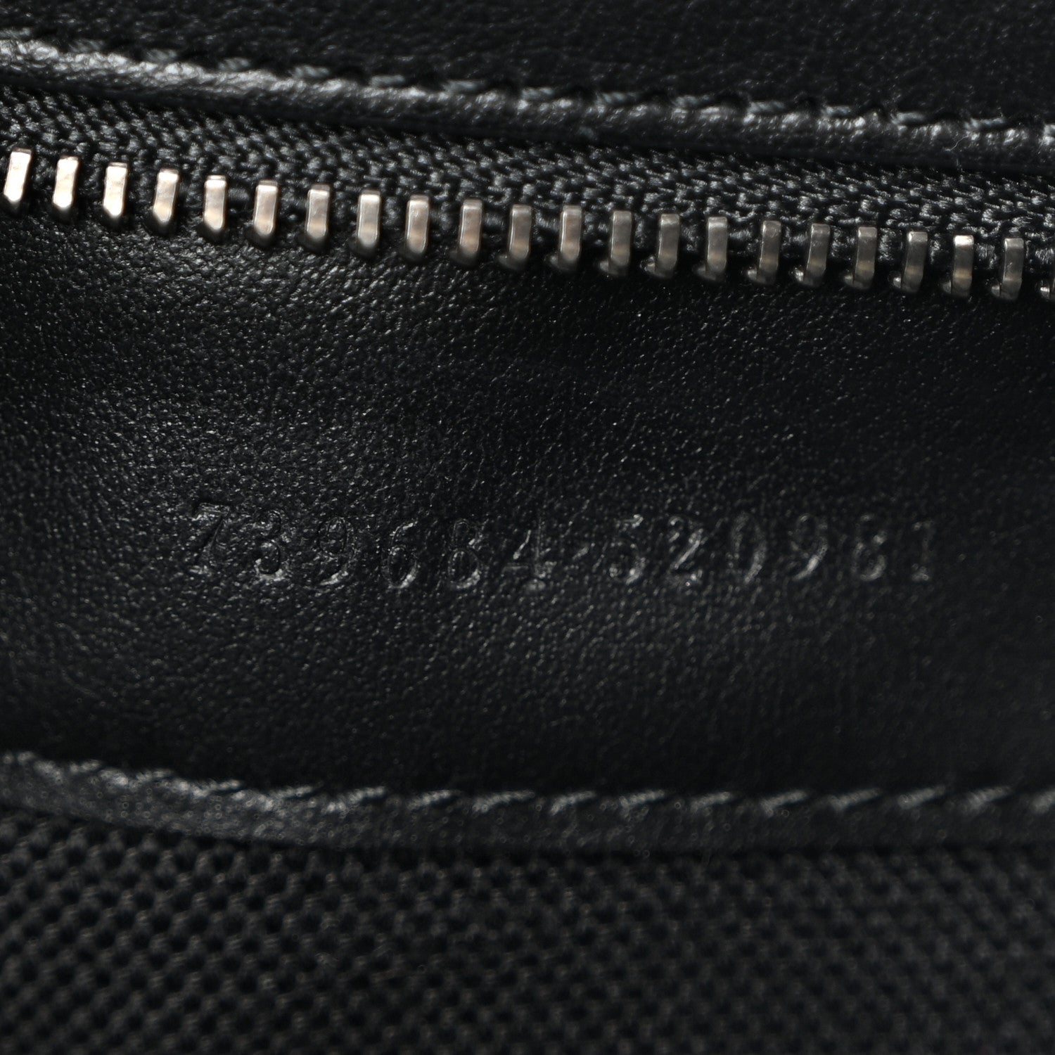 Calfskin Matelasse Monochrome Large GG Marmont Tote Bag Black