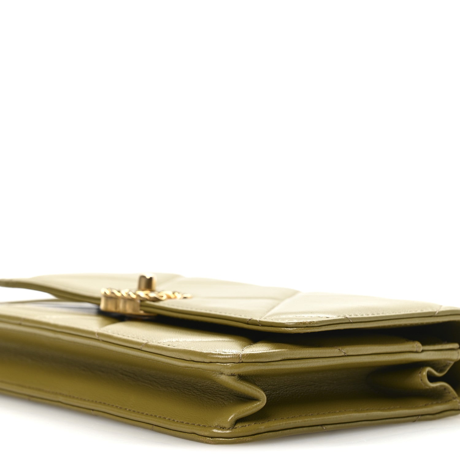 Lambskin Quilted CHNL 19 Wallet On Chain WOC Green