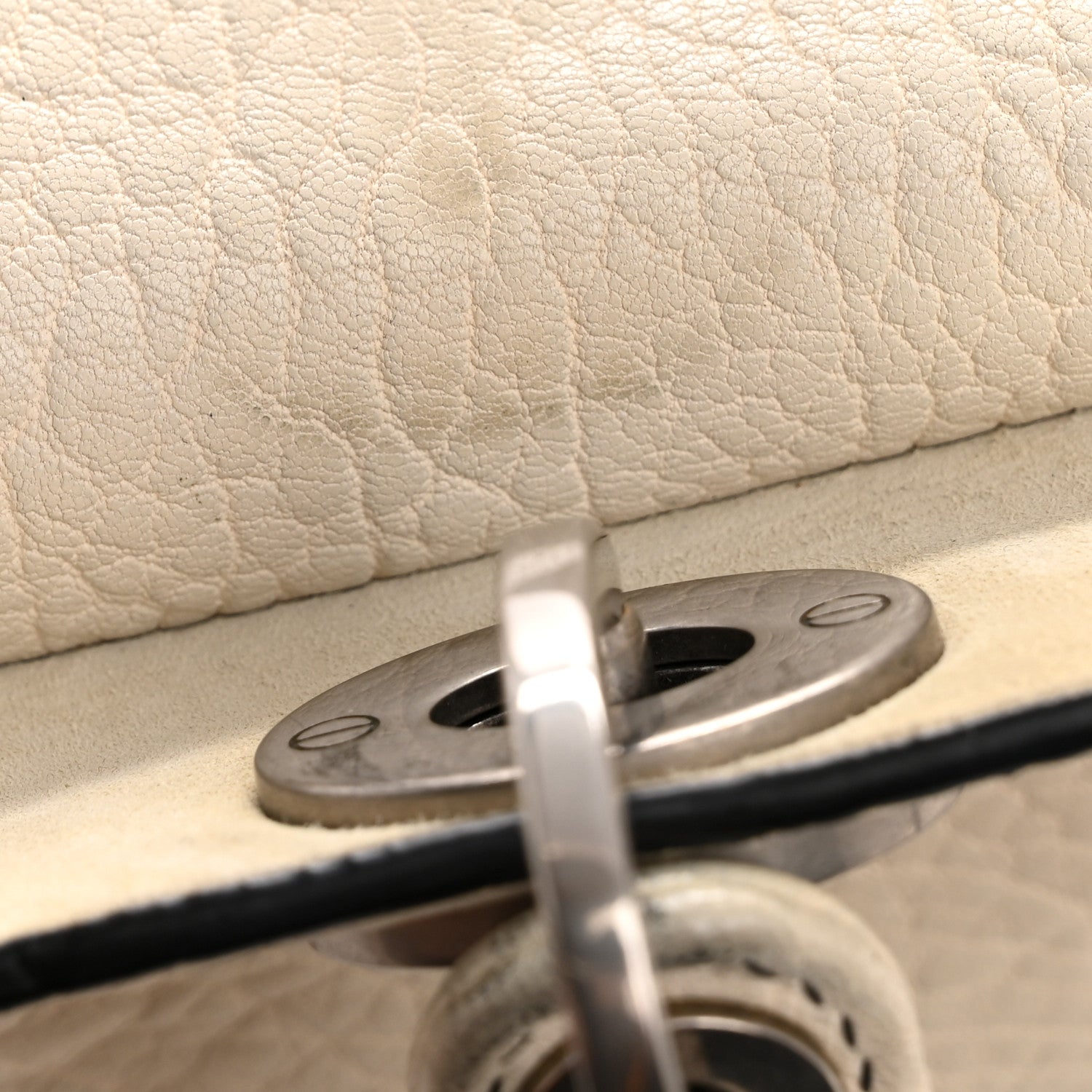 Canyon Grained Lambskin Large Lady D1OR Off White