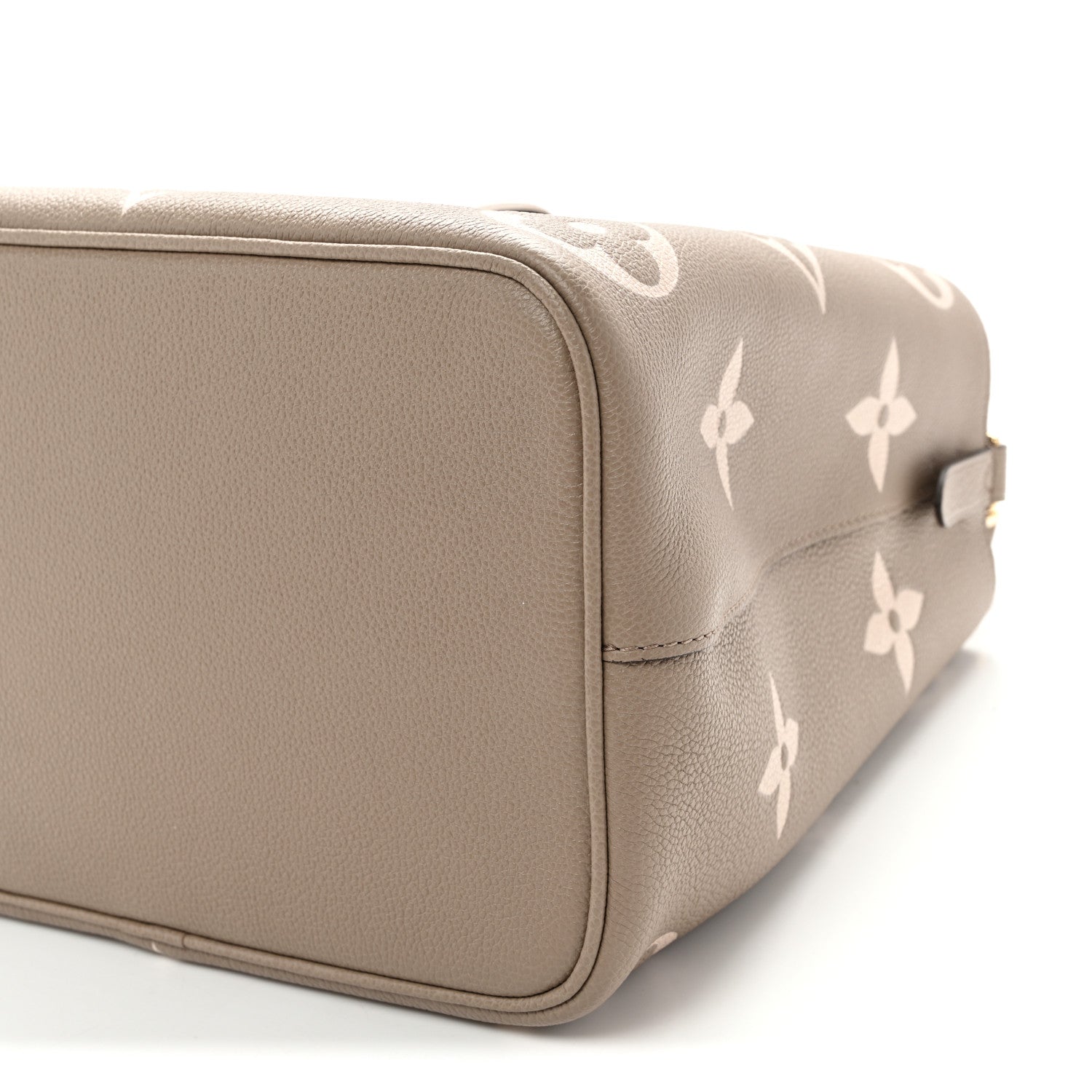 Empreinte Monogram Giant Neonoe MM Tourterelle Creme