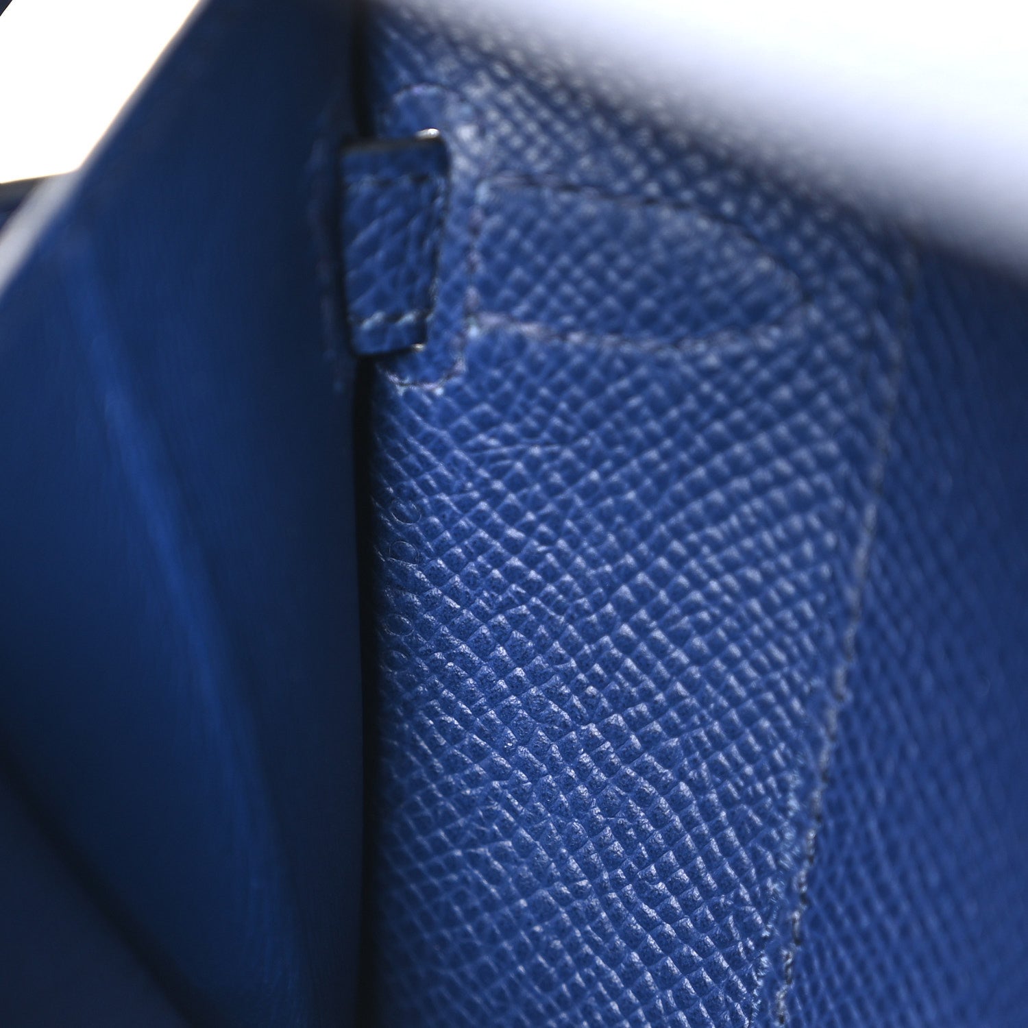Epsom Kelly Wallet To Go Bleu Saphir