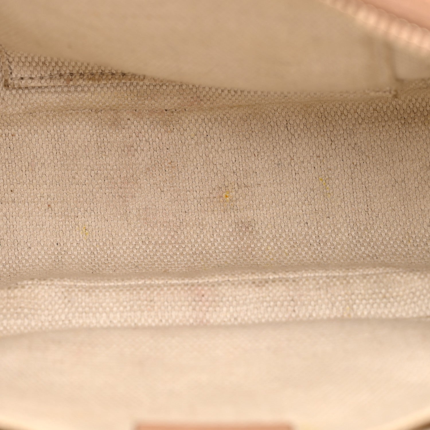 Pebbled Calfskin Small Soho Disco Bag Camelia