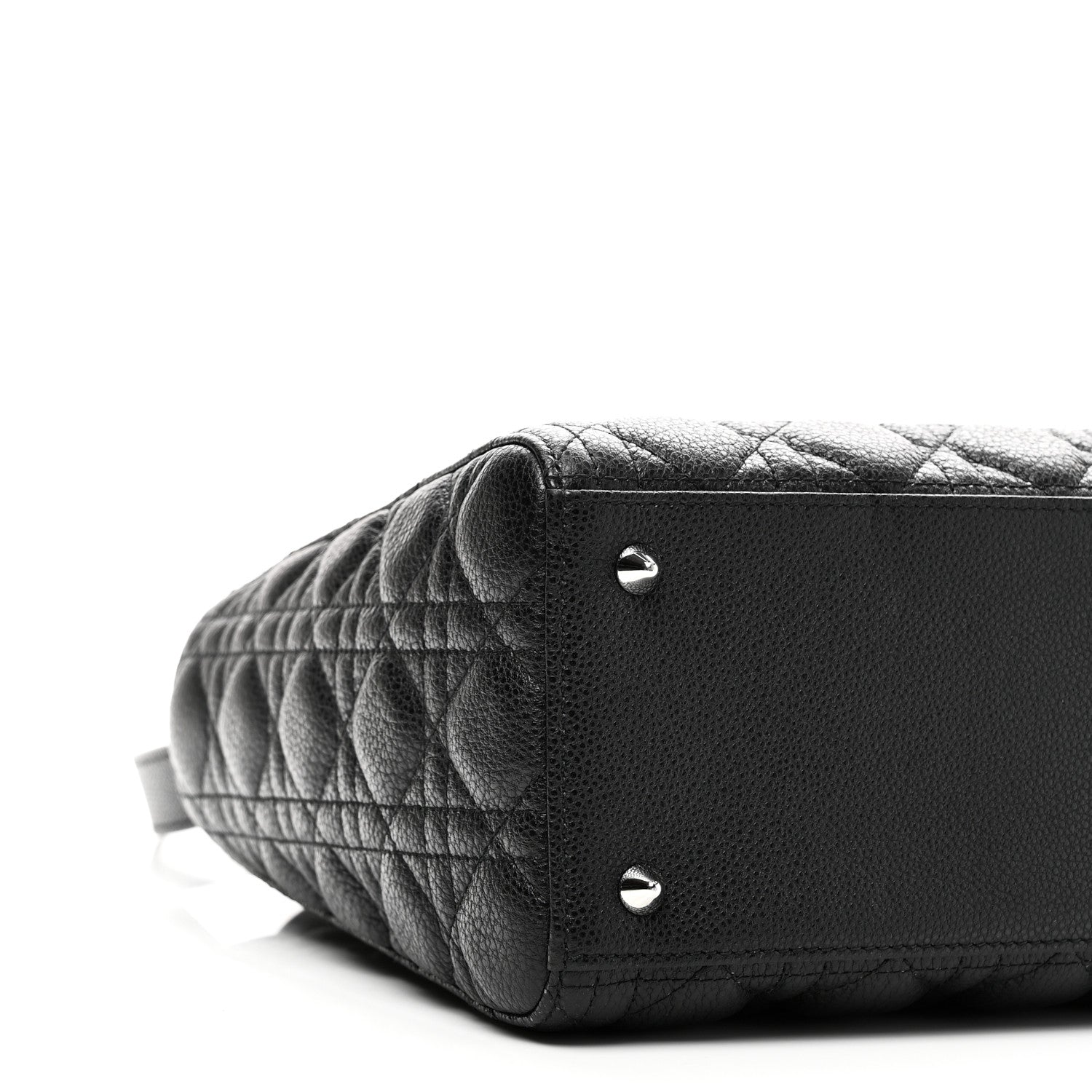 Grained Calfskin Cannage Medium Lady D1OR Black