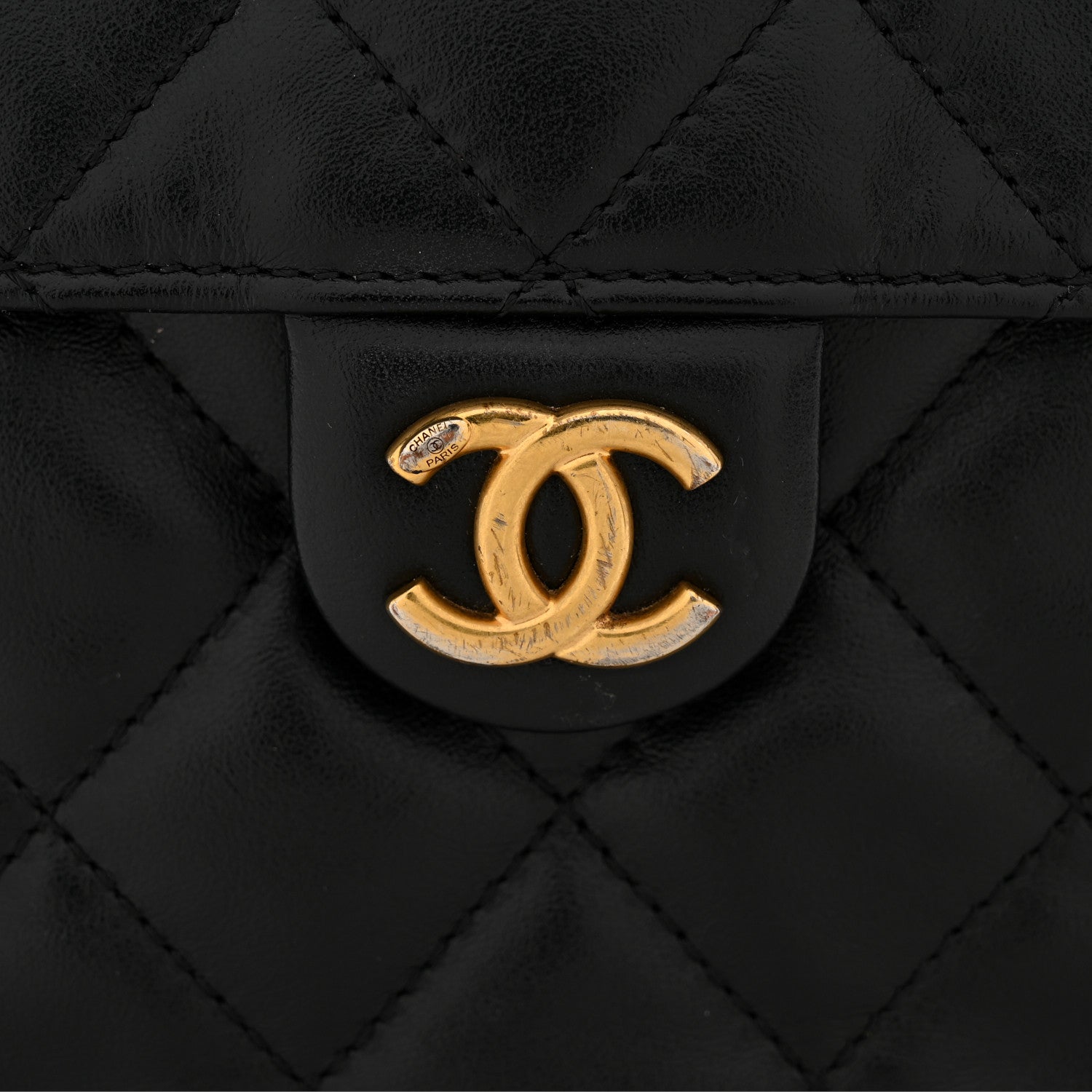 Shiny Crumpled Calfskin Quilted Medium CHNL 25 Handbag Black