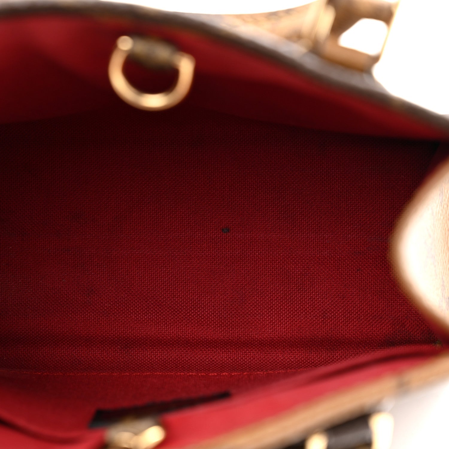 Reverse Monogram Giant Onthego BB