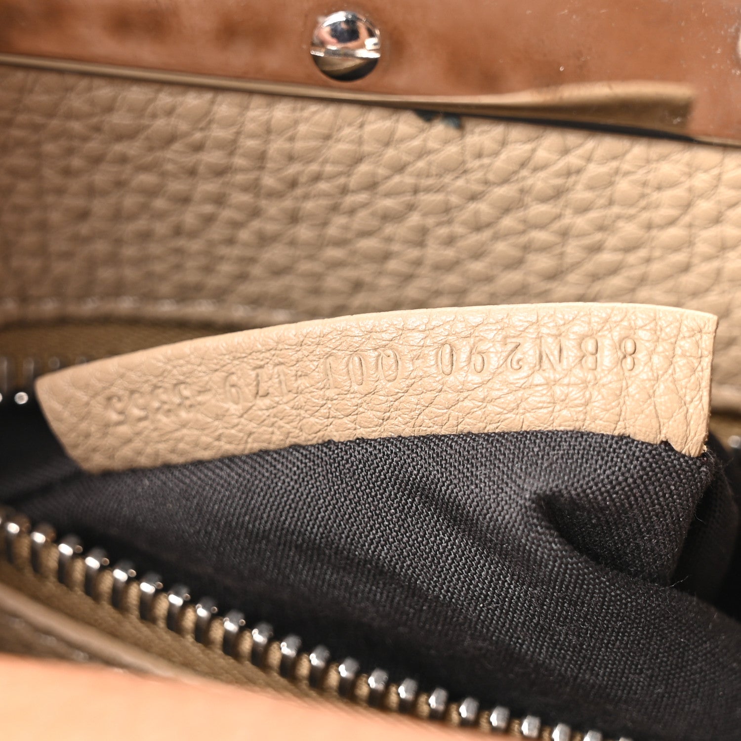 Cuoio Romano Selleria Bi-Color Medium Peekaboo Iconic Satchel Mou Deserto