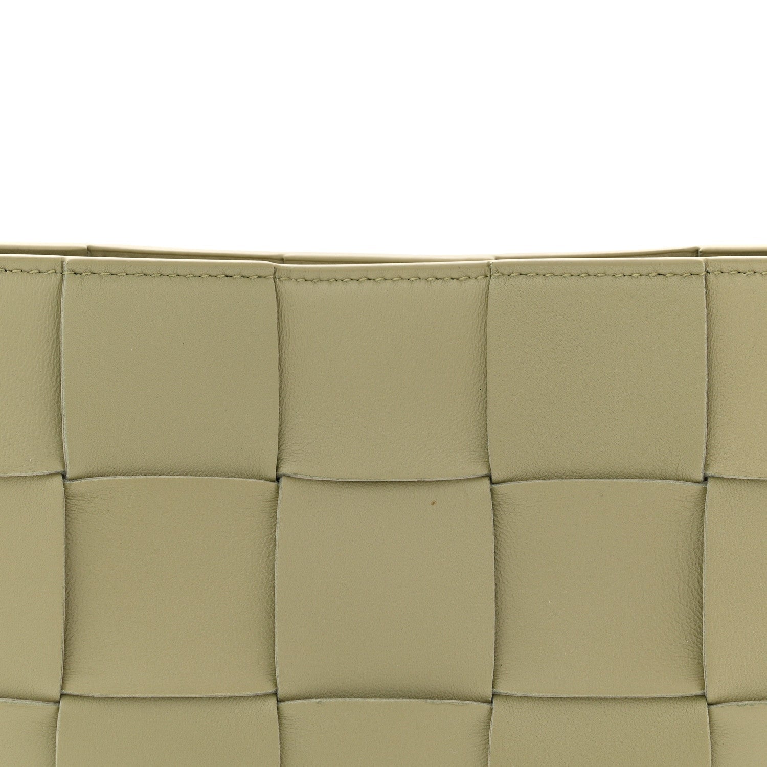Calfskin Maxi Intrecciato Cassette Pouch On Strap Travertine