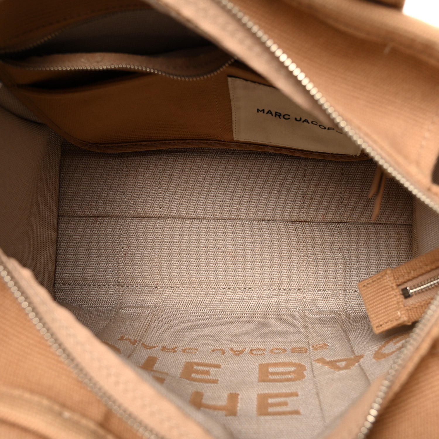 Jacquard Medium The Traveler Tote Bag Camel