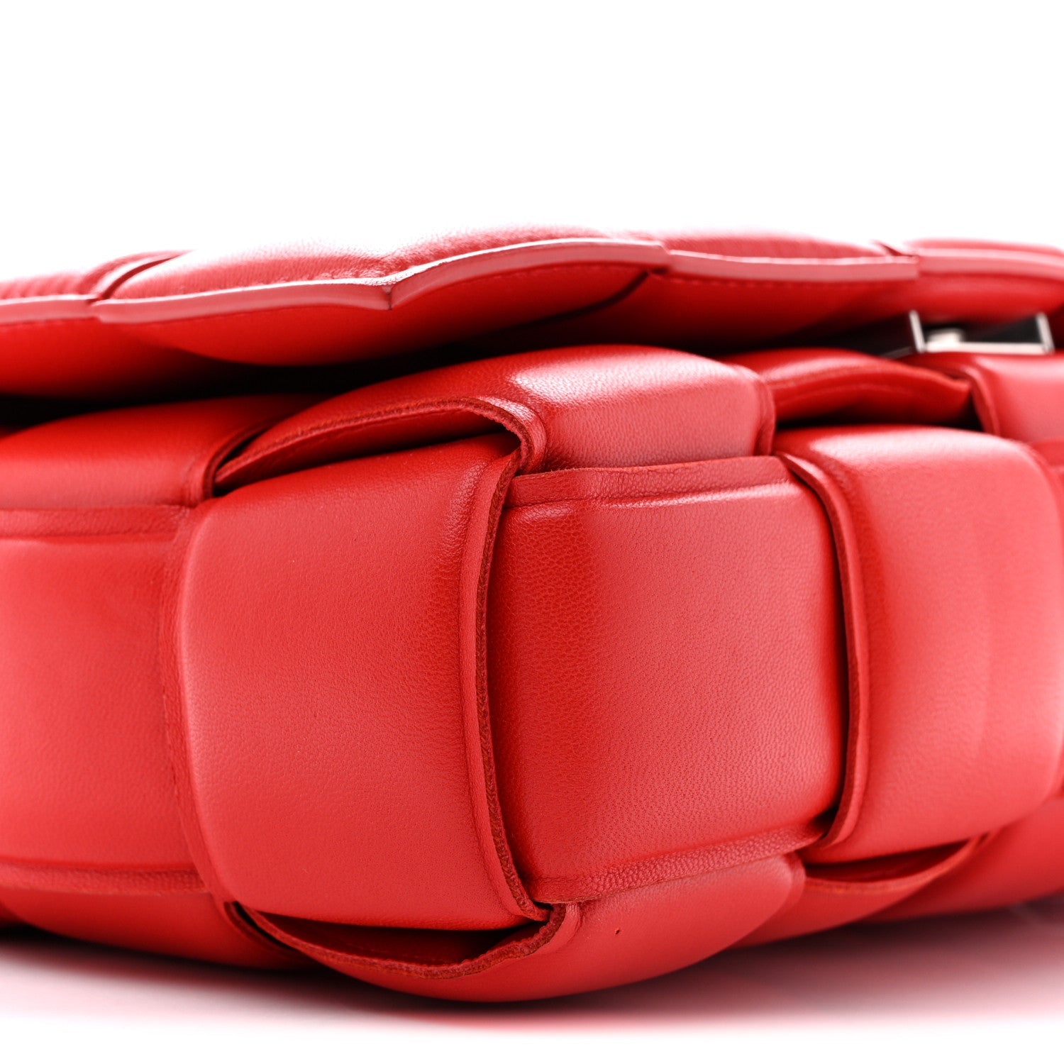 Lambskin Maxi Intreccio Padded Chain Cassette Crossbody Bag Nail Polish