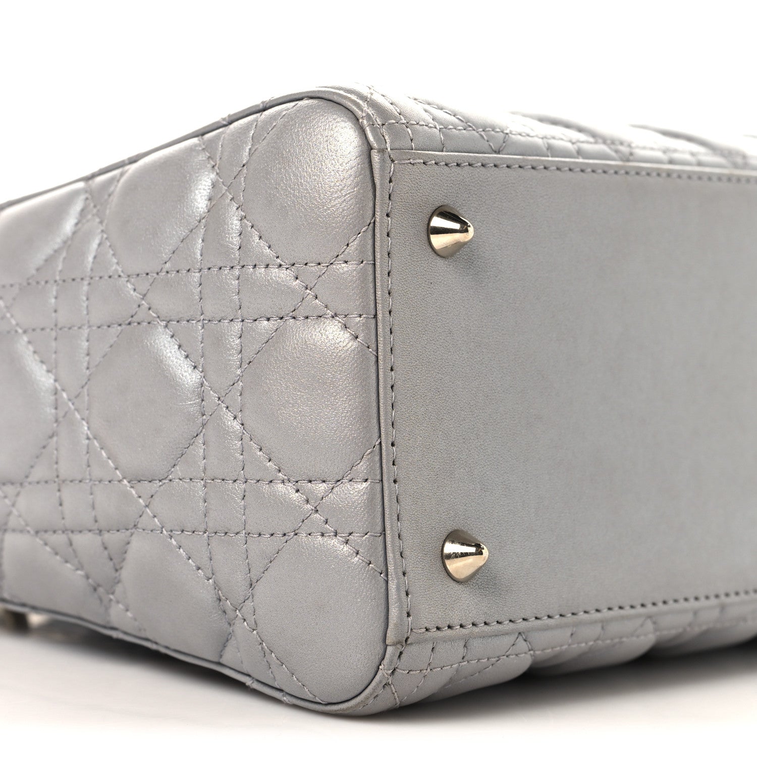 Pearly Lambskin Cannage Medium Lady D1OR Grey
