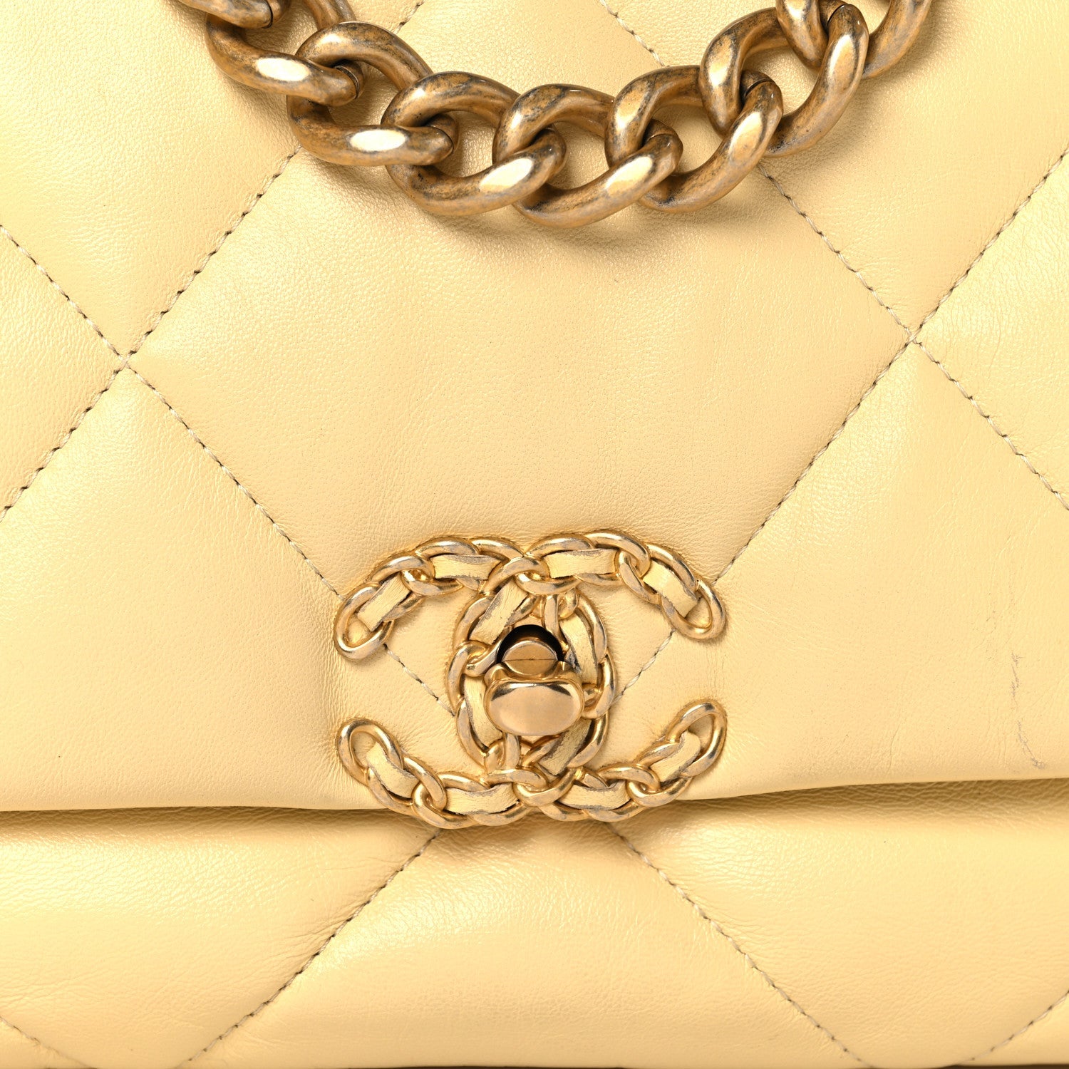 Lambskin Quilted Medium CHNL 19 Flap Yellow