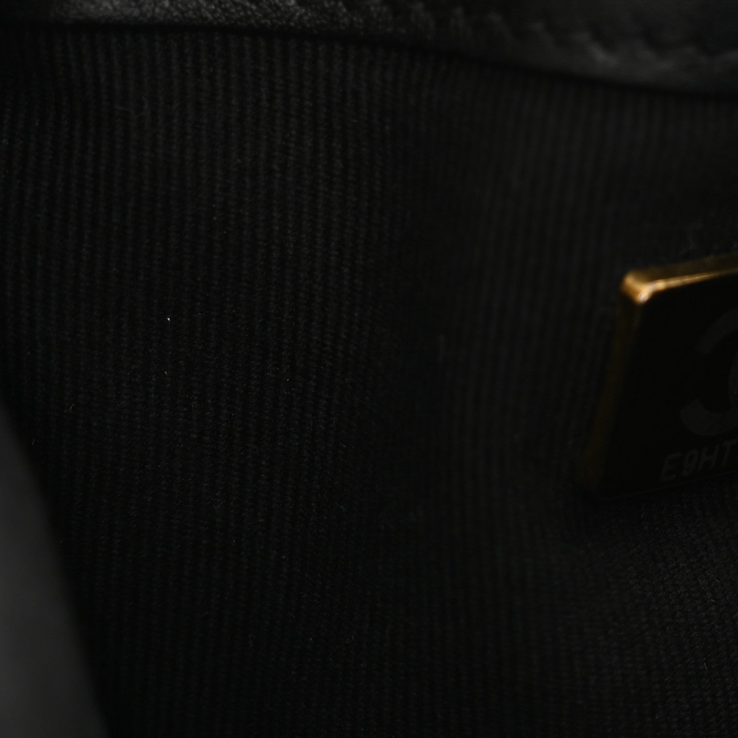 Suede Quilted Medium CHNL 25 Handbag Black