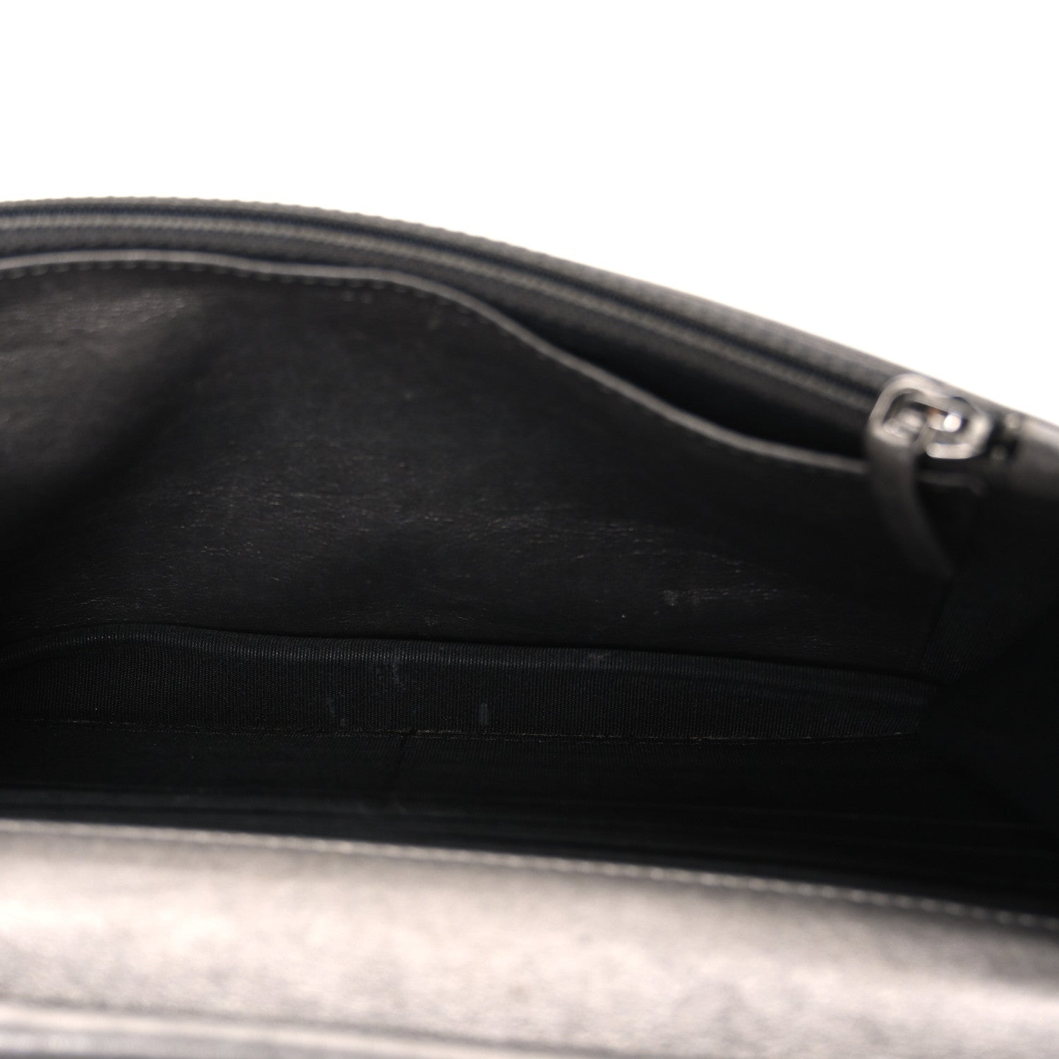 Metallic Caviar Timeless CC Wallet On Chain WOC Grey