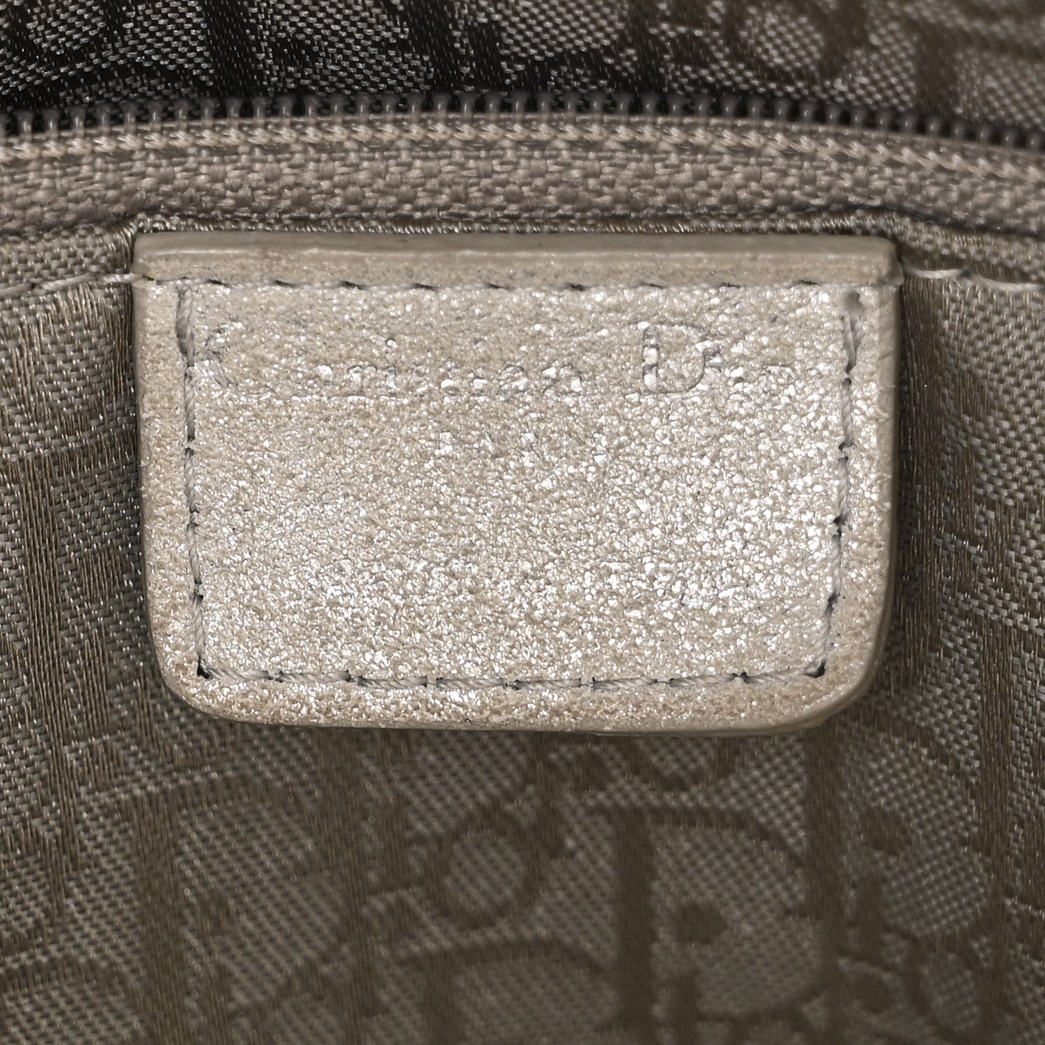 Metallic Nubuck Cannage Medium Lady D1OR Silver