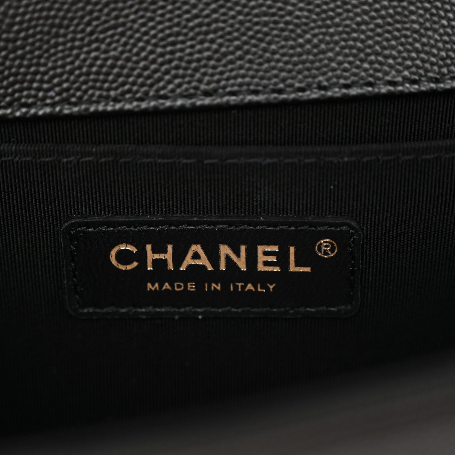 Caviar Quilted Medium Boy Flap Black