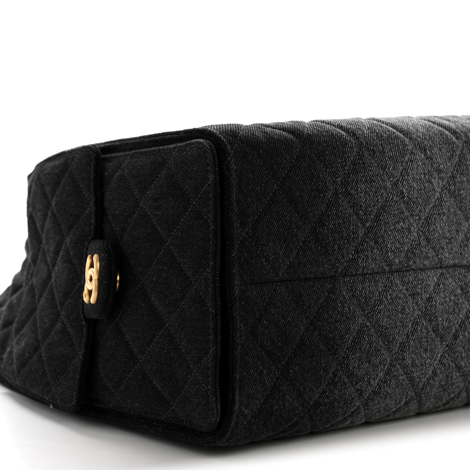 Washed Denim Quilted Medium CHNL 25 Handbag Black