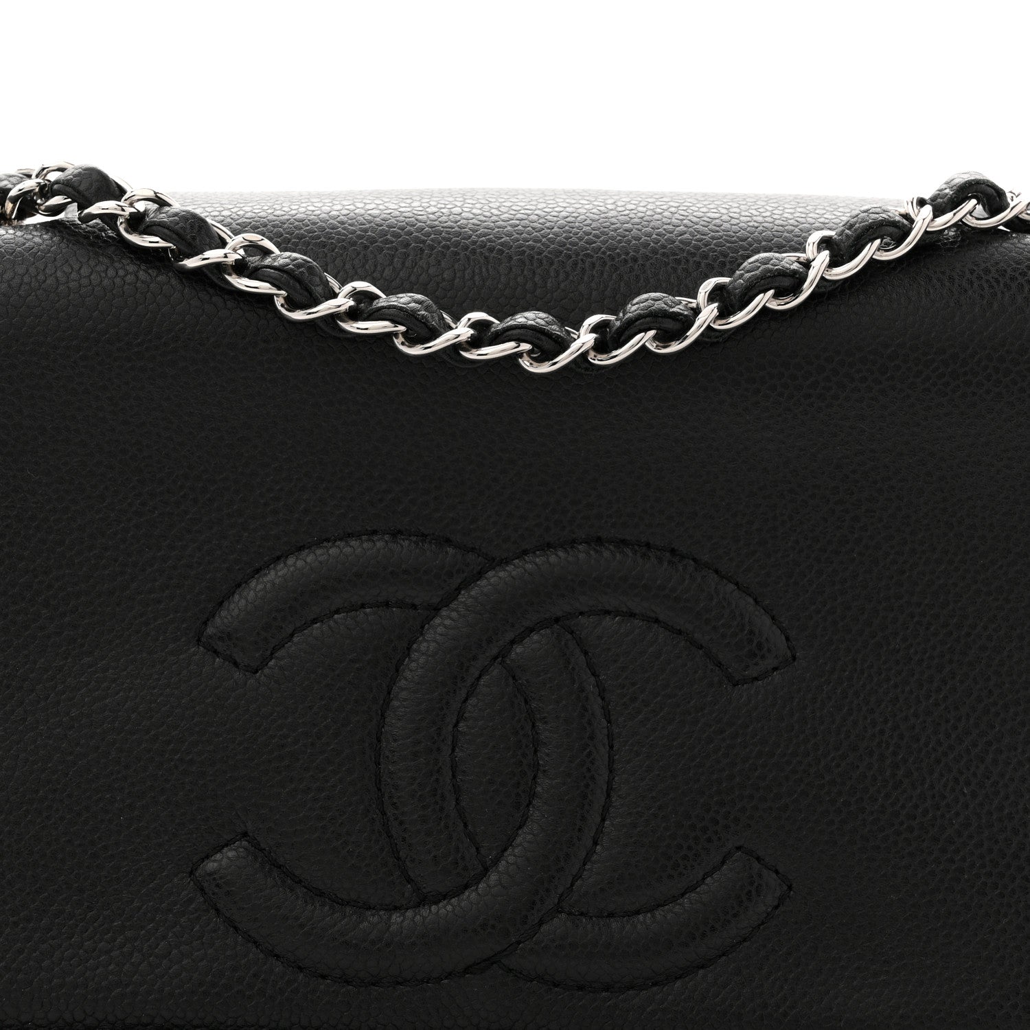 Caviar Medium Timeless CC Flap Black
