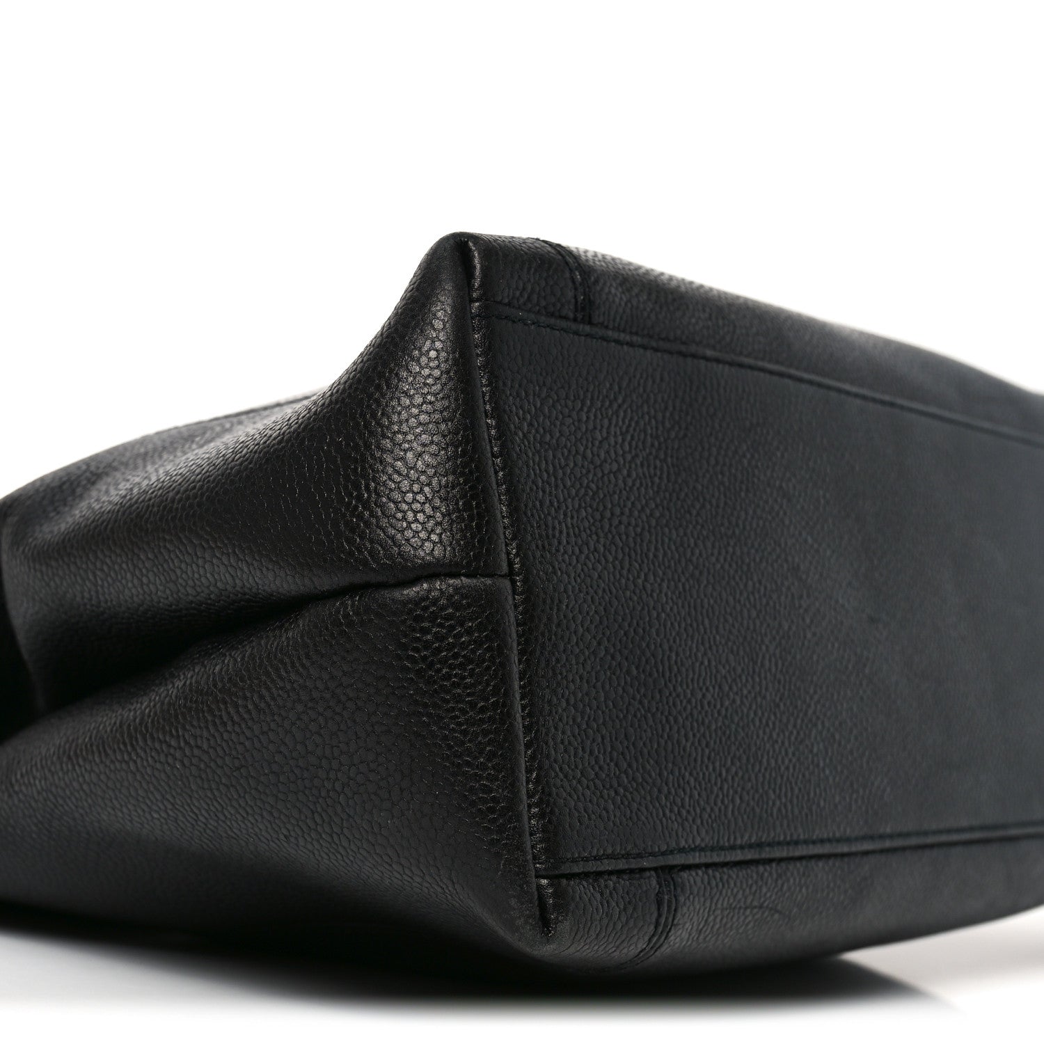 Caviar Embroidered Logo Shoulder Bag Black