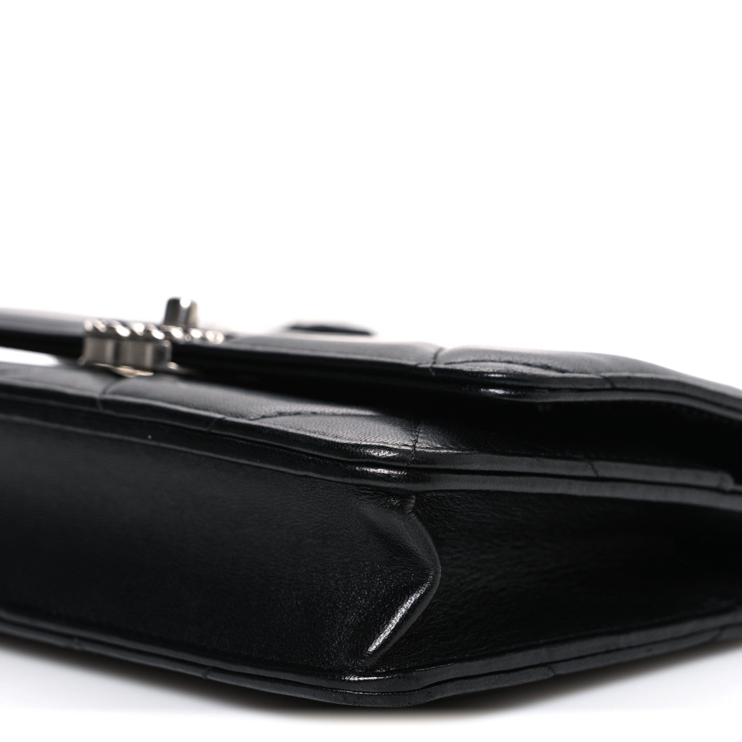 Lambskin Quilted CHNL 19 Wallet On Chain WOC Black