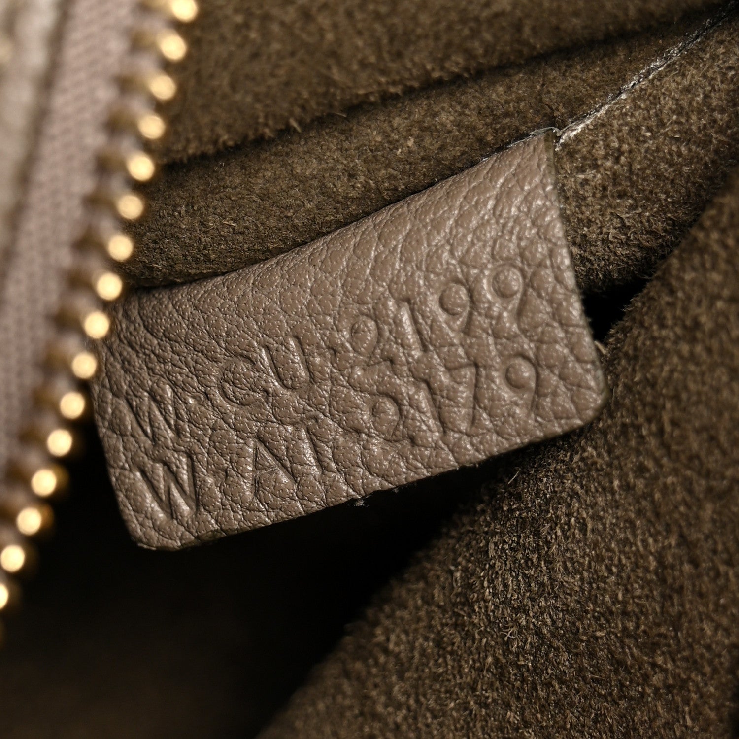 Soft Grained Calfskin Small Belt Cabas Phantom Taupe